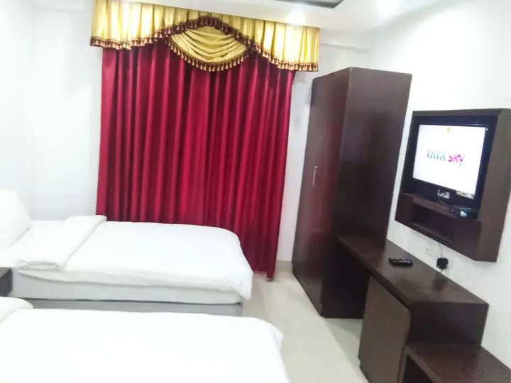 Бодх-Гая: Bodhgaya Seven Inn Hotel n Restaurant