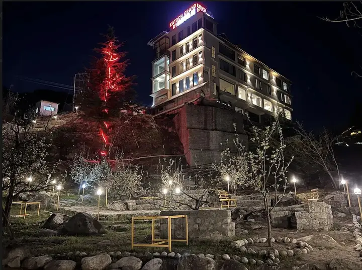 Манали: The Katoch Grand Resort