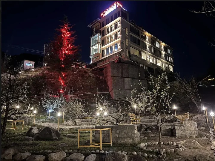 Манали: The Katoch Grand Resort