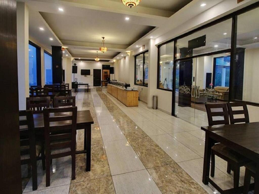 Манали: The Katoch Grand Resort