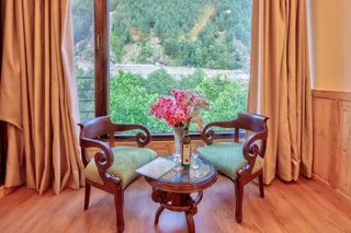 Манали: The Katoch Grand Resort