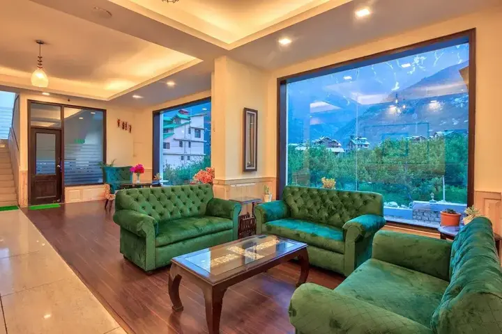 Манали: The Katoch Grand Resort