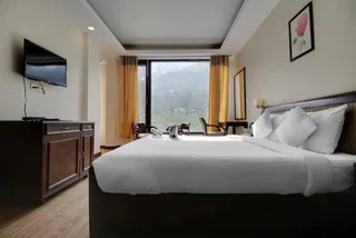 Манали: The Katoch Grand Resort