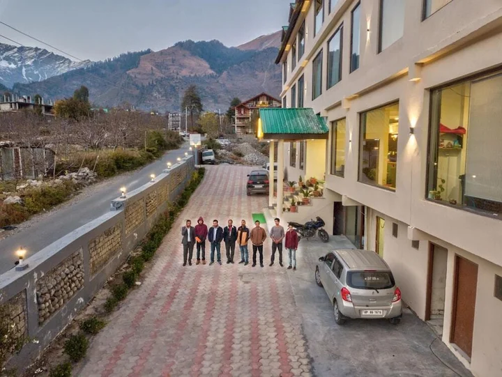 Манали: The Katoch Grand Resort
