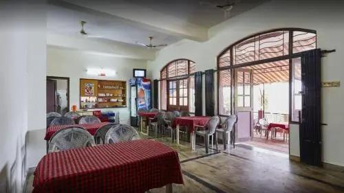 Верем: OYO 2686 Hotel Shaurya