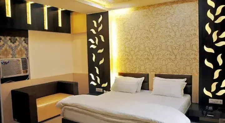 Канпур: Hotel Tirupati Galaxy