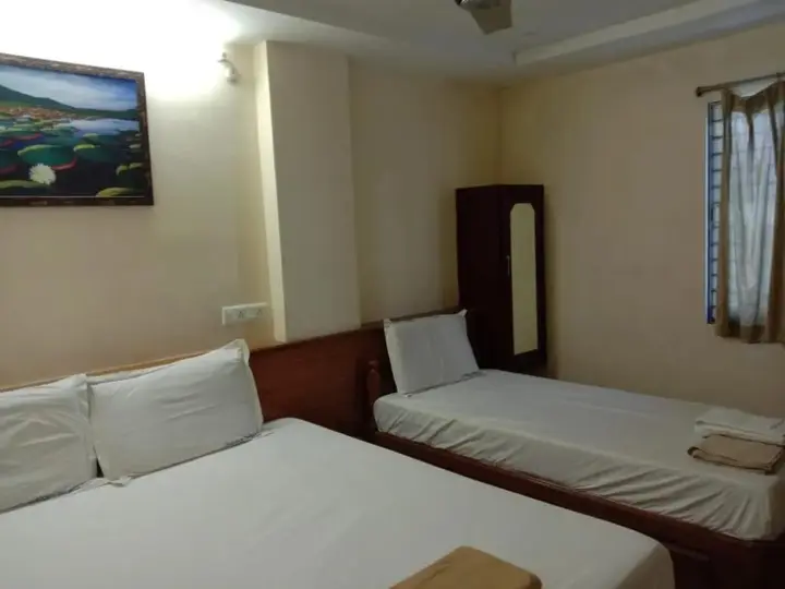 Шрикалахасти: Hotel Shubhanga Residency