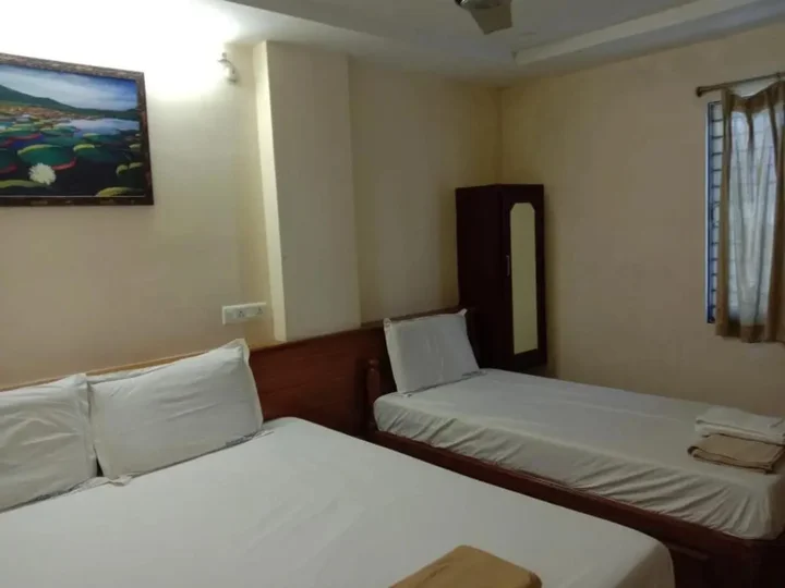 Шрикалахасти: Hotel Shubhanga Residency