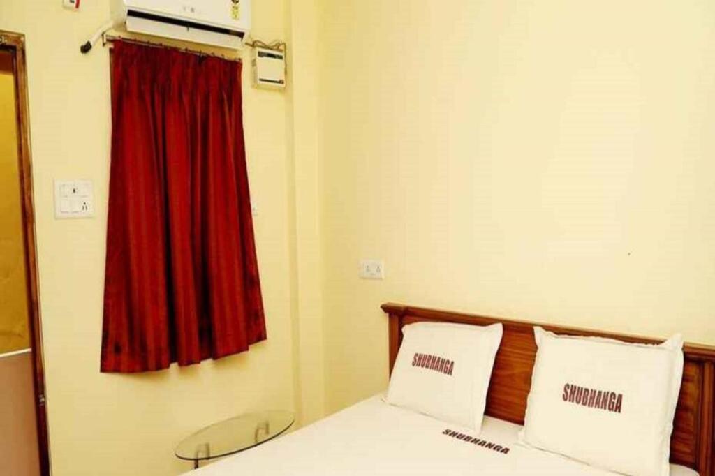 Шрикалахасти: Hotel Shubhanga Residency