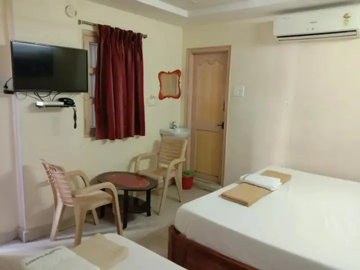 Шрикалахасти: Hotel Shubhanga Residency