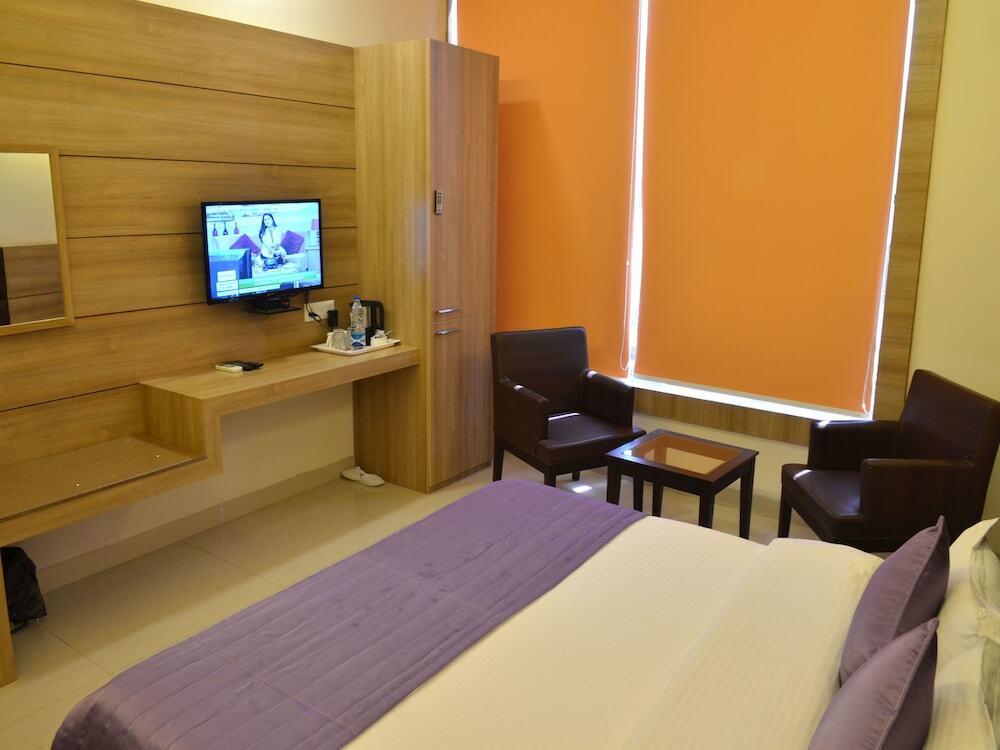 Патьяла: OYO 5389 Hotel Polo Club