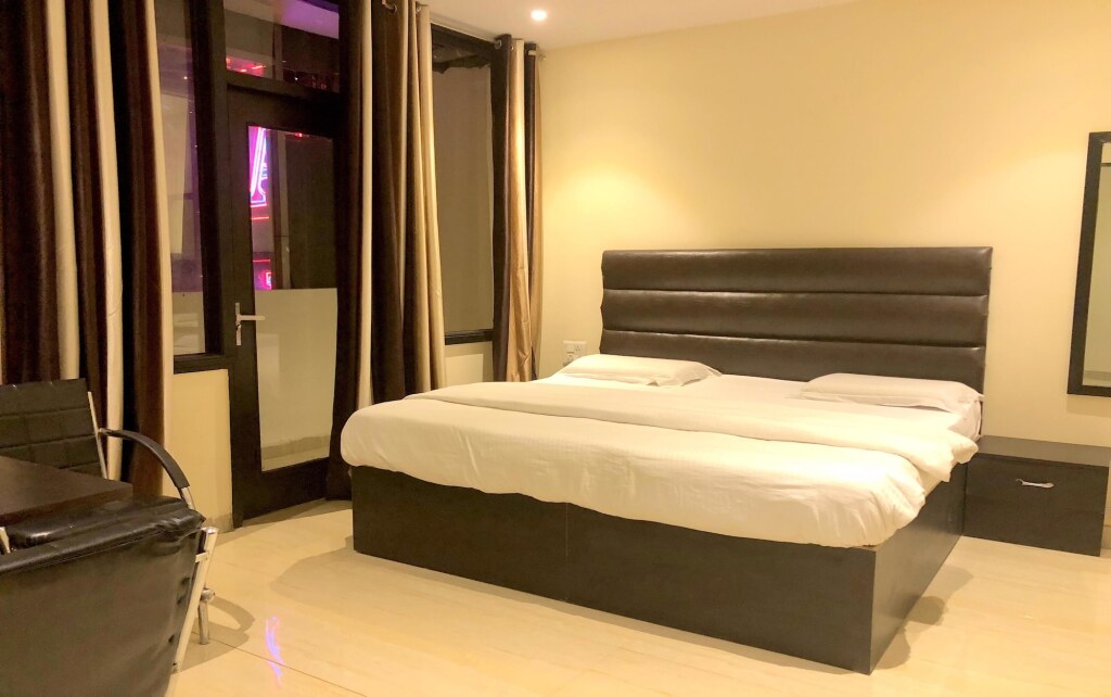 Нью-Дели: Solitaire Hotel