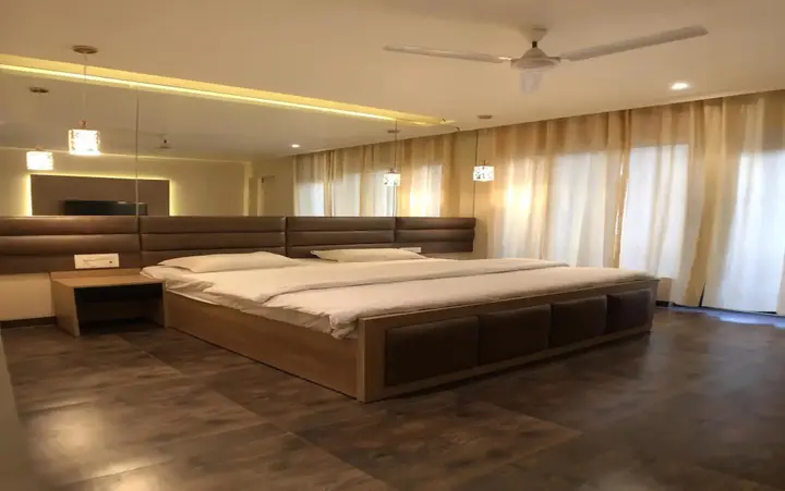 Нью-Дели: Solitaire Hotel
