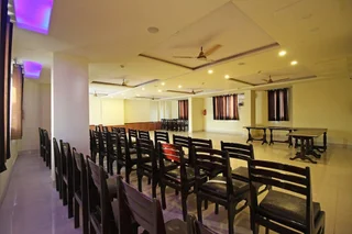 Дехрадун: OYO 5424 Pushpanjali Residency