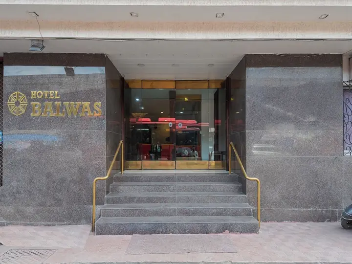 Сурат: Hotel Balwas