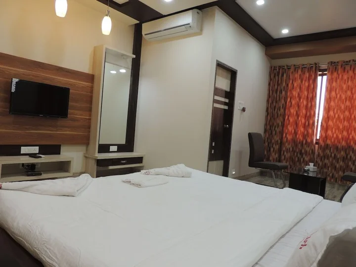 Тхане: Hotel Kashish International