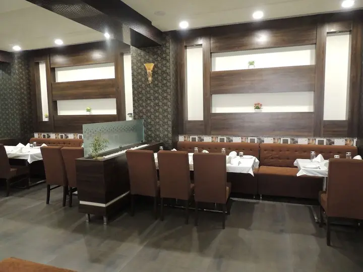 Тхане: Hotel Kashish International