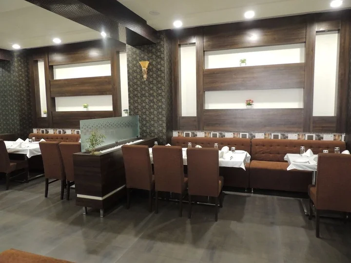 Тхане: Hotel Kashish International