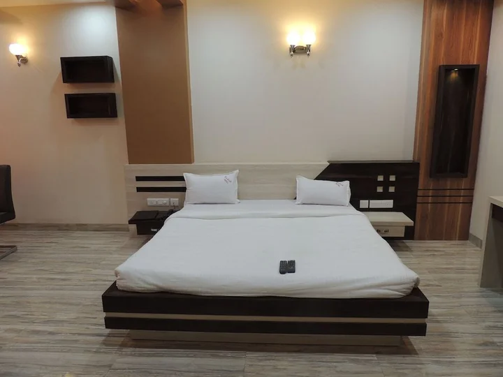 Тхане: Hotel Kashish International