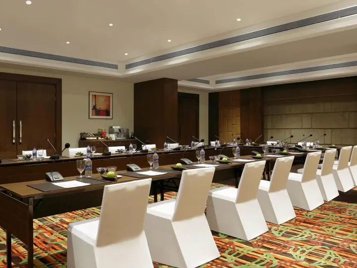 Лакхнау: Novotel Lucknow Gomti Nagar Hotel