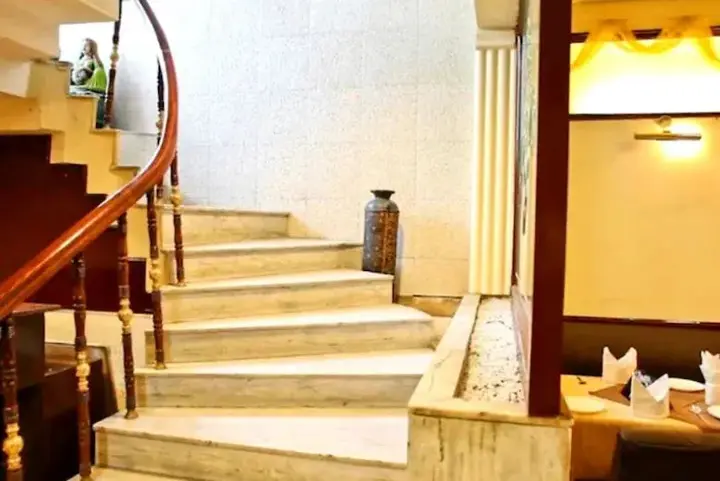 Дехрадун: Hotel Atithi