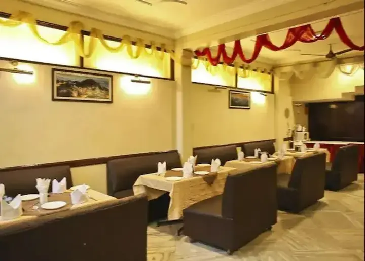 Дехрадун: Hotel Atithi