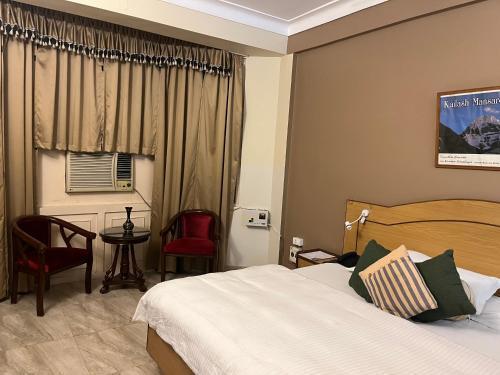 Дехрадун: Hotel Atithi