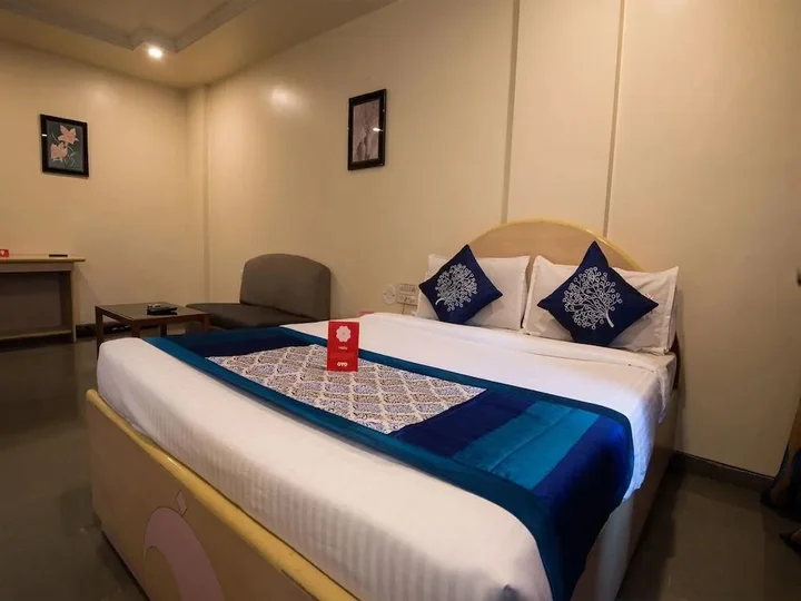 Пимпри-Чинчвад: OYO 9739 Hotel Ratnalok