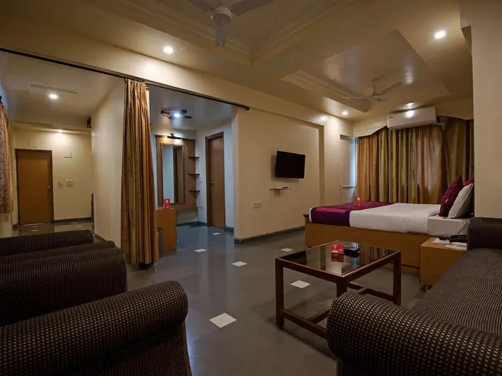Пимпри-Чинчвад: OYO 9739 Hotel Ratnalok
