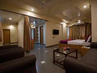 Пимпри-Чинчвад: OYO 9739 Hotel Ratnalok