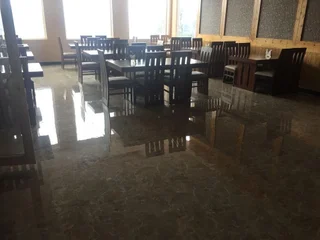 Массури: Ahr Hotel Radha Residency