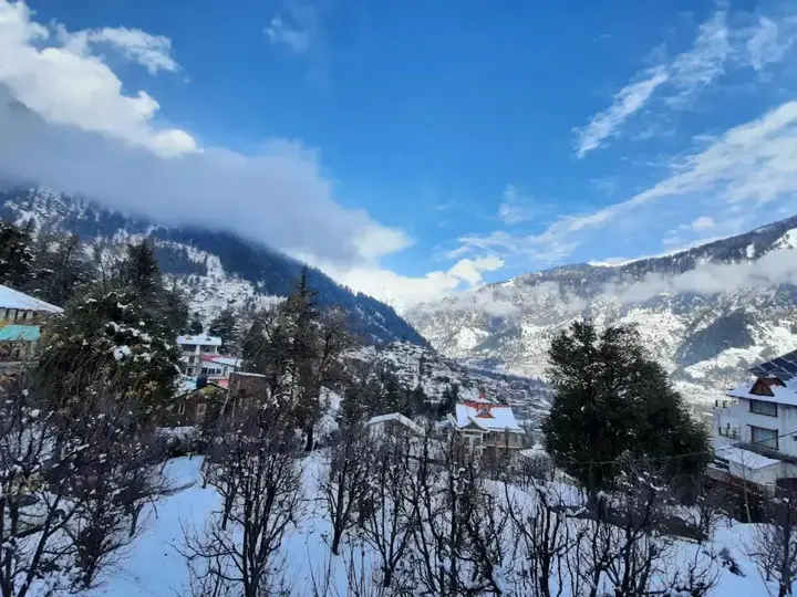 Манали: Manali top Inn & Cafe