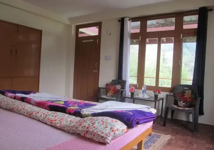Манали: Manali top Inn & Cafe