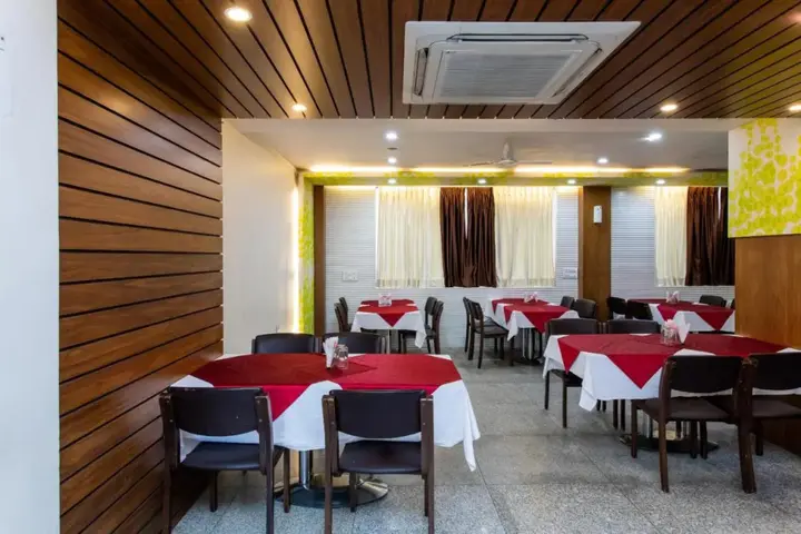 Бхопал: Mohit Regency Hotel