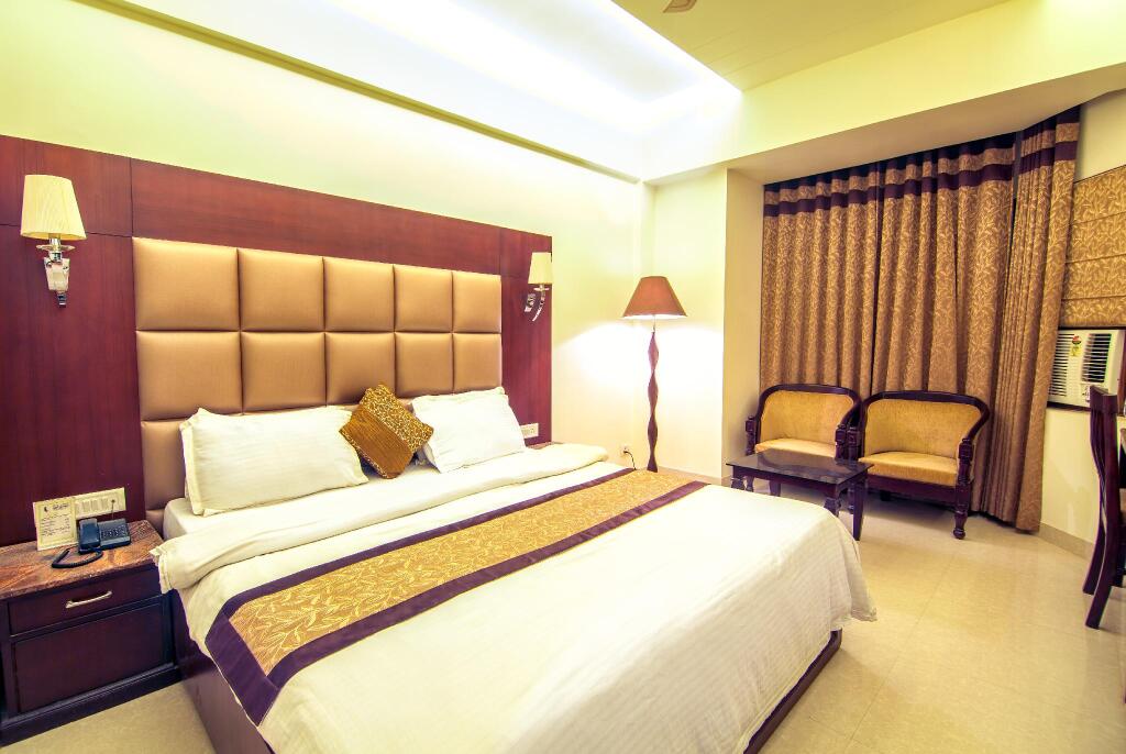 Матхура: Hotel Abhinandan