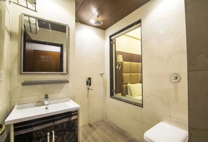 Матхура: Hotel Abhinandan