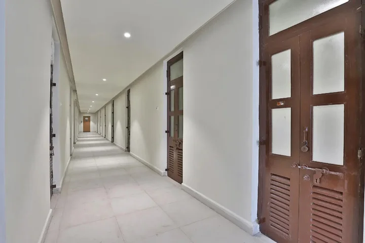 Сомнатх: Hotel Satkar