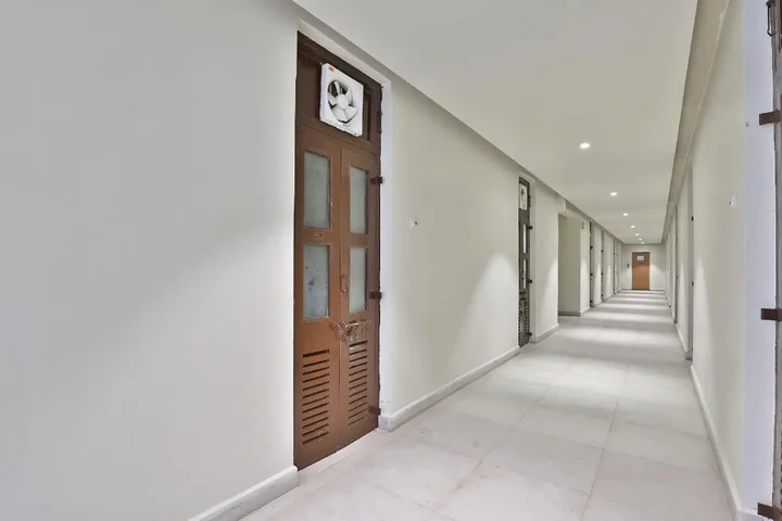 Сомнатх: Hotel Satkar