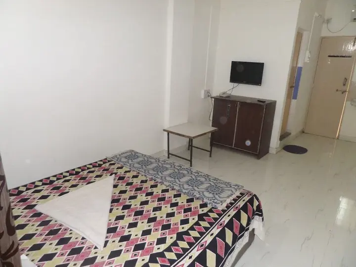Пуна: Hotel Royal Lodging