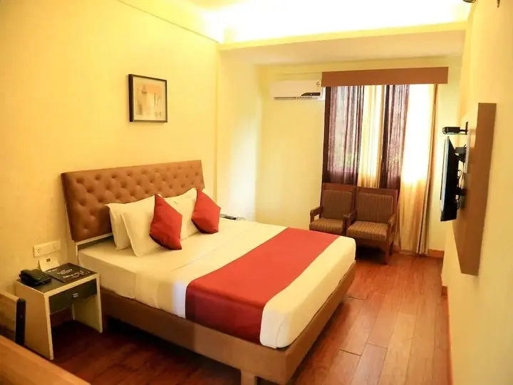 Кондотти: Hotel Malabar Inn