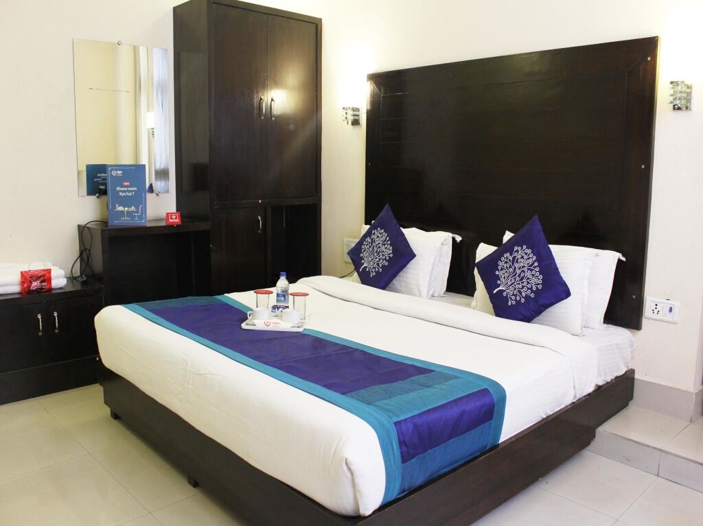 Бахадрабад: Hotel Gangotri