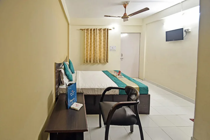 Бахадрабад: Hotel Gangotri