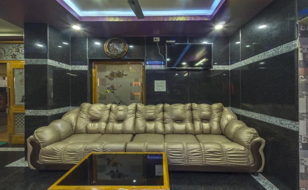 Тирупати: Hotel Kola Grand