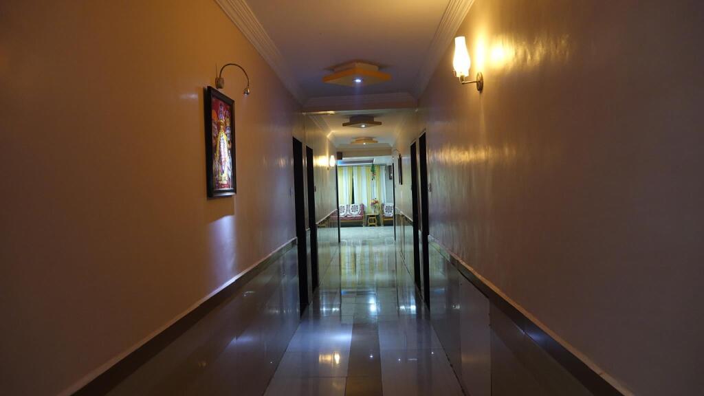 Ширди: Hotel Sai Shraddha