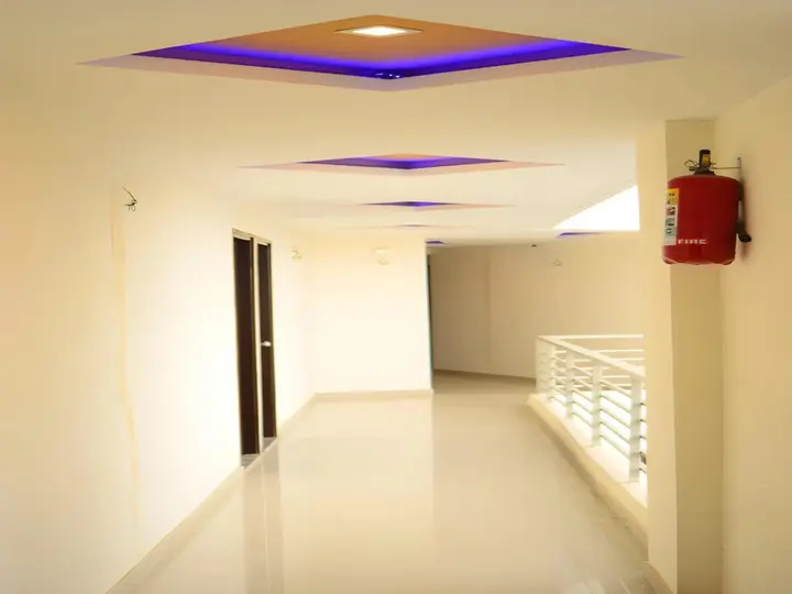 Калол: Hotel Royal Hill