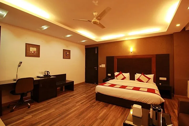 Бхивади: Hotel Inderlok Ananta