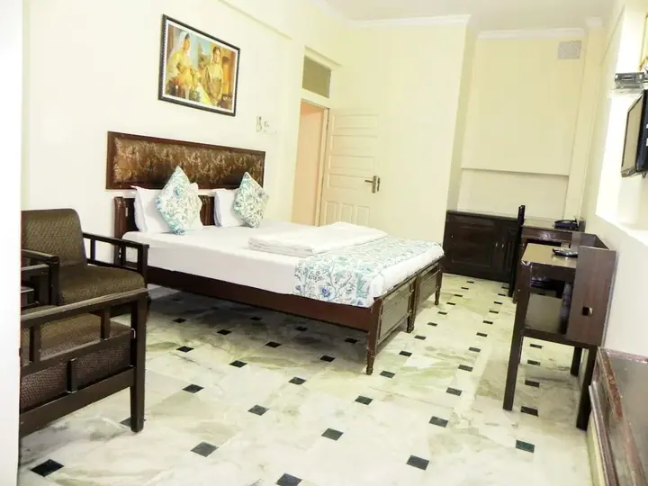 Кота: Hotel Kishan Kunj