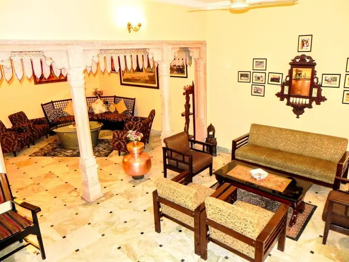 Кота: Hotel Kishan Kunj