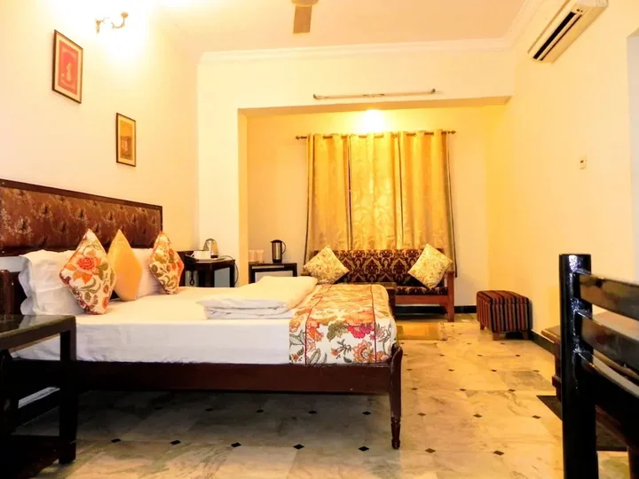 Кота: Hotel Kishan Kunj
