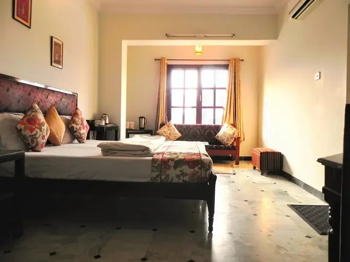 Кота: Hotel Kishan Kunj